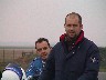 Ils font la gueule les 2 fréros non ?? C'est normal le mécano il a pas serré la roue !!